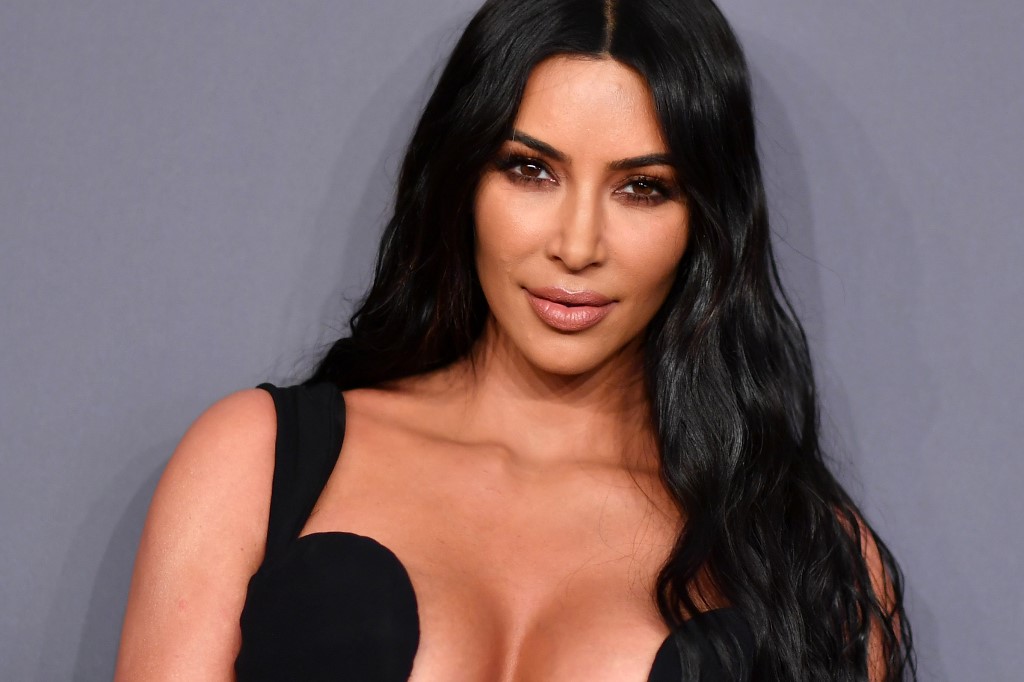 hogyan gyógyította meg Kim kardashian a pikkelysömör
