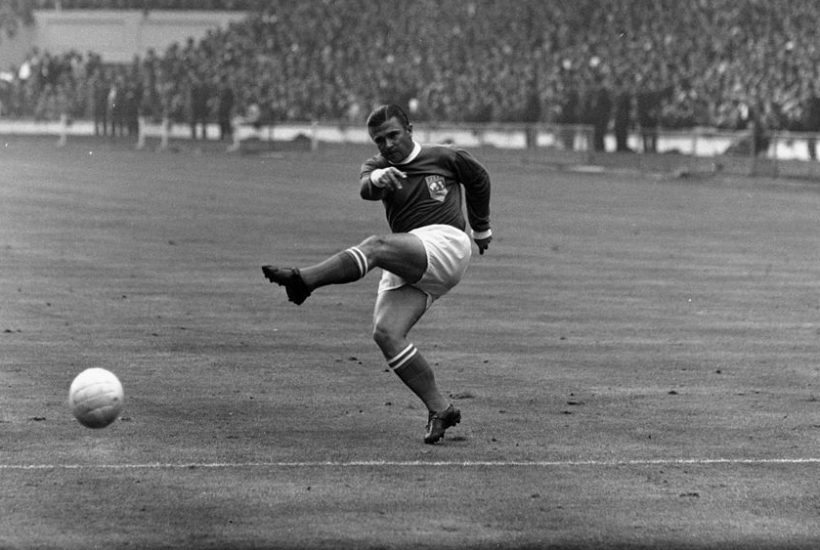 31st October 1963: Hungarian born footballer superstar Ferenc Puskas, inside left for Real Madrid and his adopted country Spain, in action. (Photo by Central Press/Getty Images)