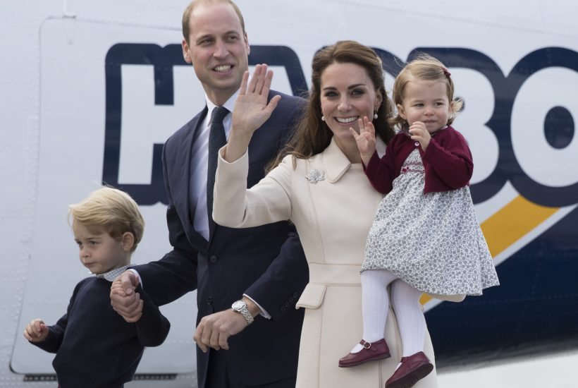 VICTORIA, BC - OCTOBER 01:  Prince William, Duke of Cambridge, Prince George of Cambridge, Catherine, Duchess of Cambridge and Princess Charlotte wave as they leave from Victoria Harbour to board a sea-plane on the final day of their Royal Tour of Canada on October 1, 2016 in Victoria, Canada. The Royal couple along with their Children Prince George of Cambridge and Princess Charlotte are visiting Canada as part of an eight day visit to the country taking in areas such as Bella Bella, Whitehorse and Kelowna  (Photo by Stephen Lock - Pool/Getty Images)