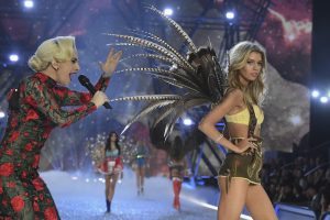 PARIS, FRANCE - NOVEMBER 30: Stella Maxwell walks the runway at the Victoria's Secret Fashion Show on November 30, 2016 in Paris, France. (Photo by Pascal Le Segretain/Getty Images for Victoria's Secret)