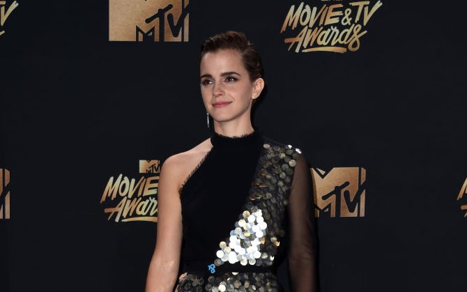 LOS ANGELES, CA - MAY 07: Actor Emma Watson, winner of the Best Actor Award, poses in the press room during the 2017 MTV Movie And TV Awards at The Shrine Auditorium on May 7, 2017 in Los Angeles, California. (Photo by Alberto E. Rodriguez/Getty Images)