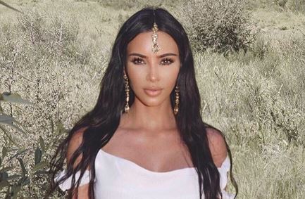 Kim Kardashian R Zsasz N Bikiniben Mutatkozott A Tengeparton Nuus Hu