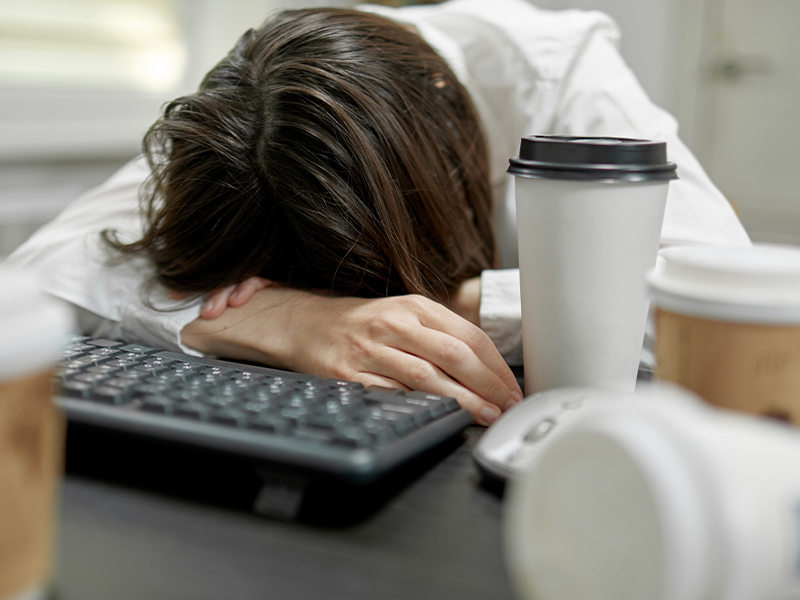 Állandó fáradtság okai: 8 meglepő tényező, amit nem is sejtenél