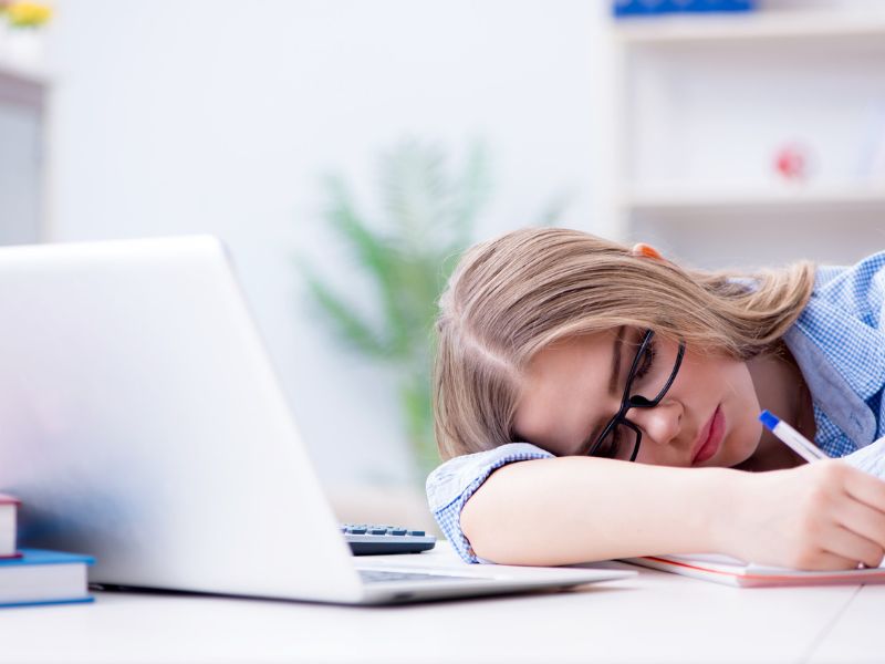 A fáradtságot okozó ételek kihatnak a teljesítményünkre