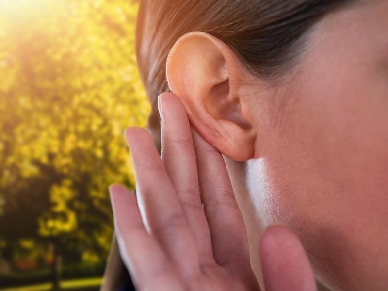 A halláskárosodás nemcsak kellemetlenség, hanem az Alzheimer-kór egyik legfontosabb kockázati tényezője.