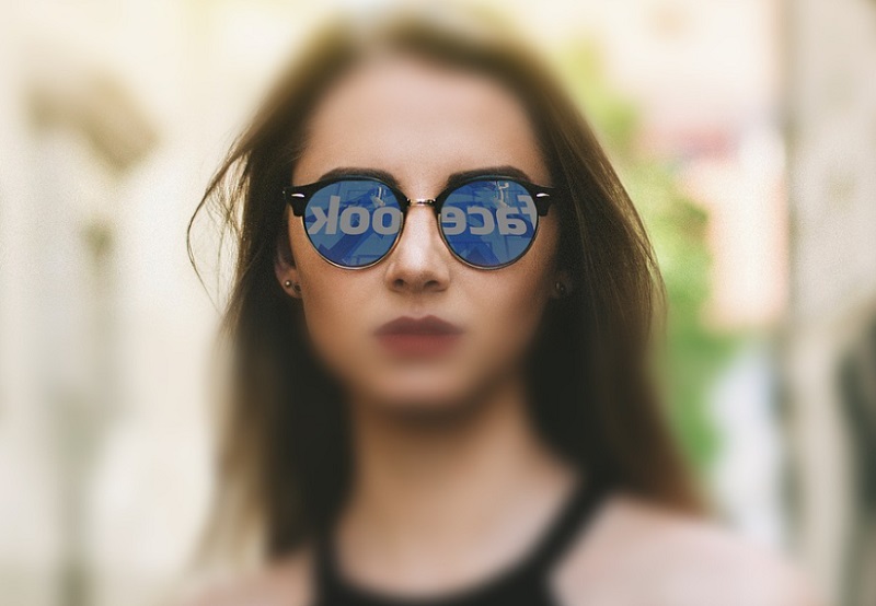 Közösségi média betiltása