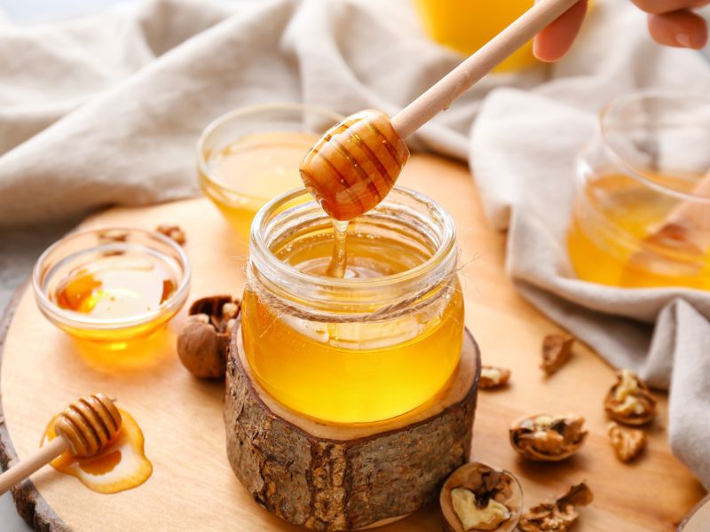 A méz előnyei számos területen érvényesülnek