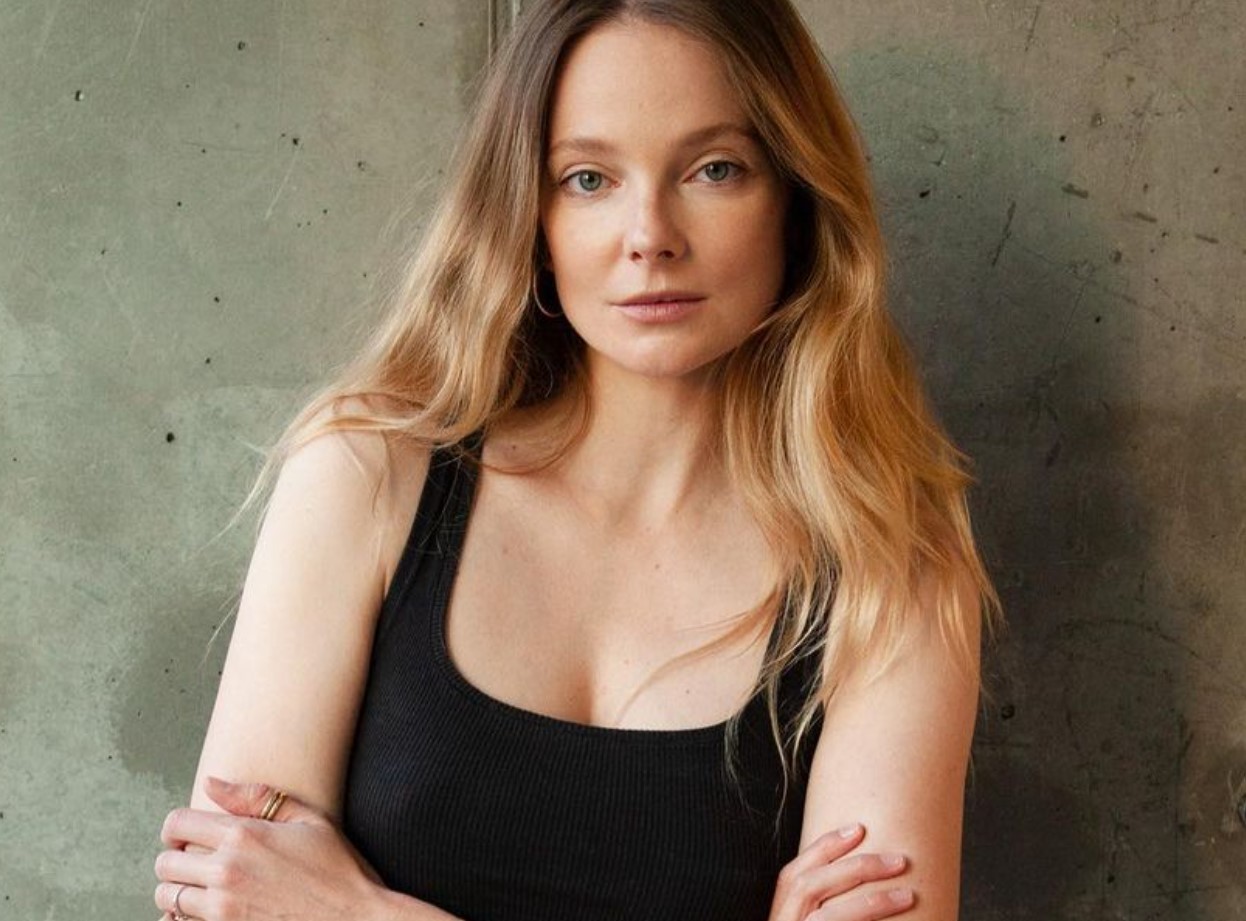 Mihalik Enikő meztelen, szexi