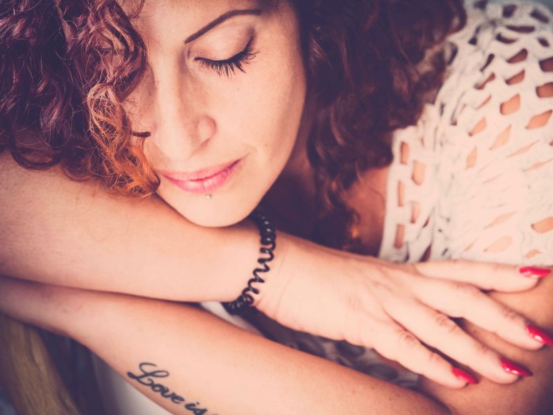 Az önegyüttérző érintés milyen hatással van a mentális egészségre