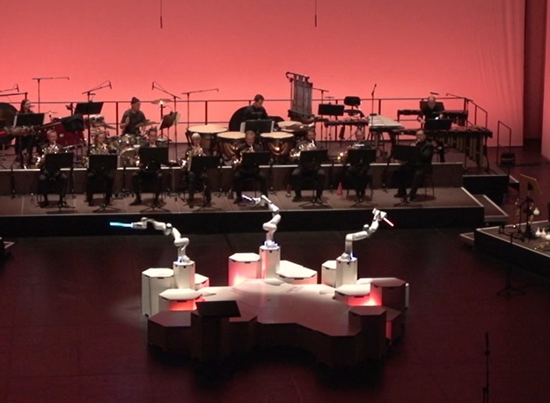 Robot karmester vezényelt a Drezdai Szimfonikus Zenekarnál