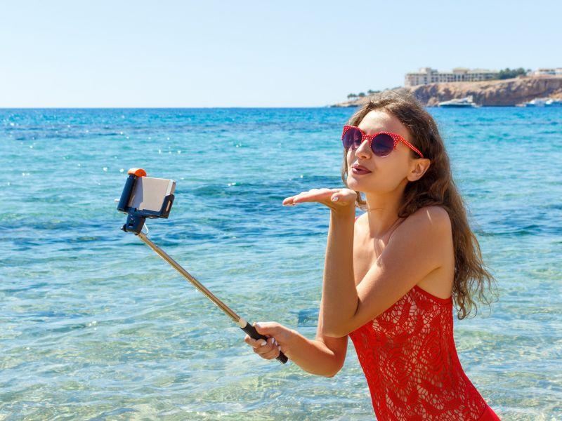 A közösségi média nyáron elronthatja a felhőtlen perceket