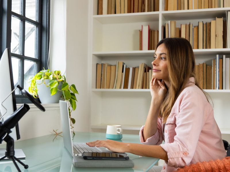 Távmunkavégzés vagy home office? Ez a különbség dönt arról, jár-e a 29 ezer forintos adómentes pénz