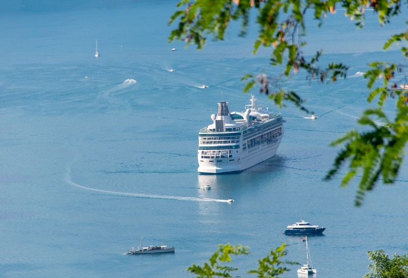 Károsanyag-kibocsátás tengerjáró hajók